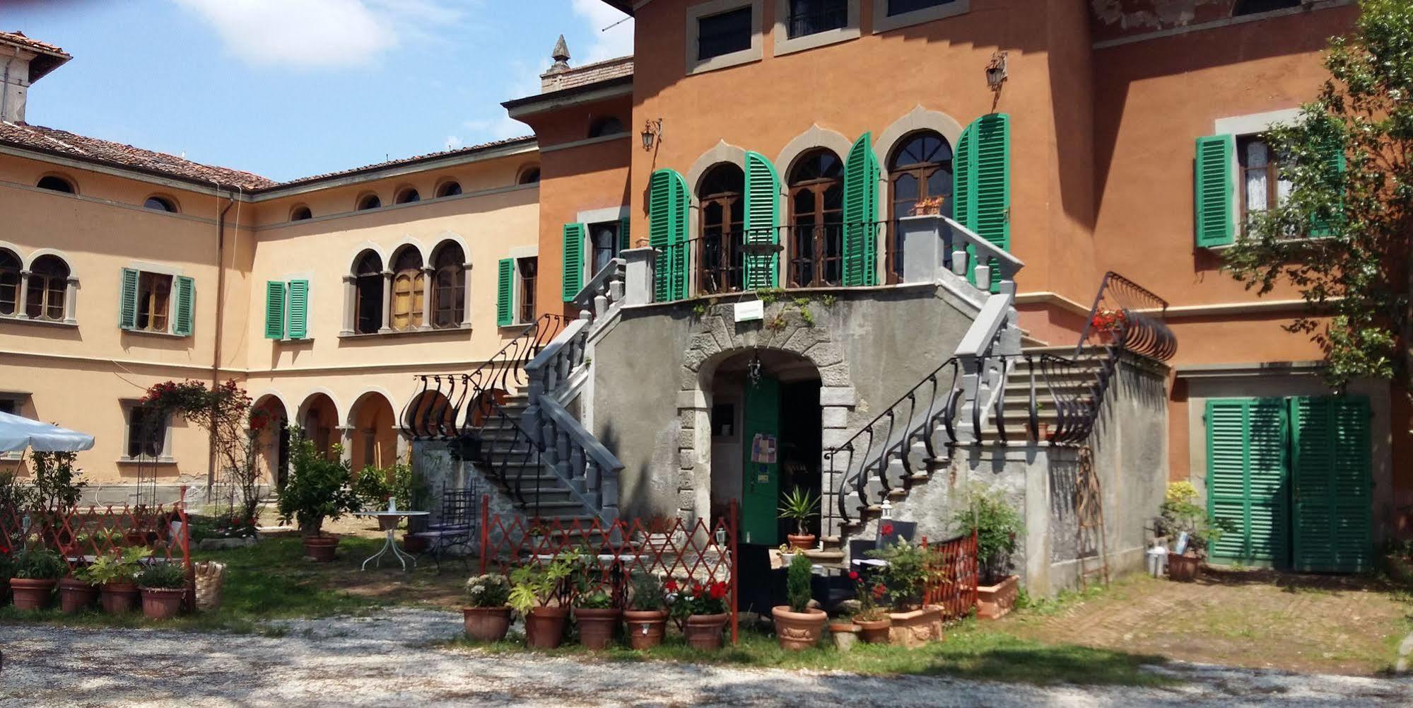Alloggi In Storica Villa